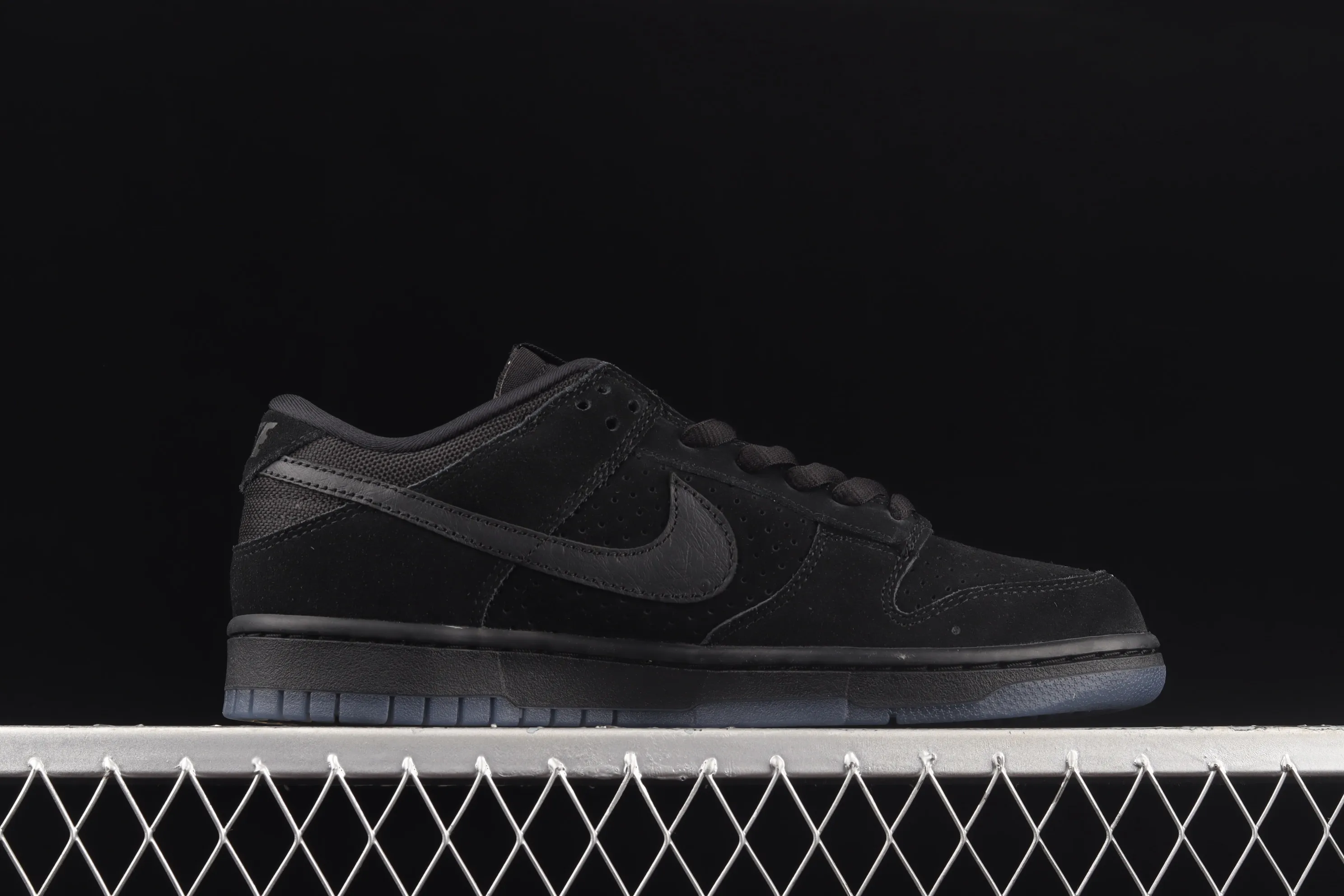 All Categories Nk SB Dunk Series Nk SB Dunk Low Low-top sneakers Pure original version UNDFEATED x Nk Dunk Low Black Soul color dunk series low-top casual sports skateboard shoes DO9329-001